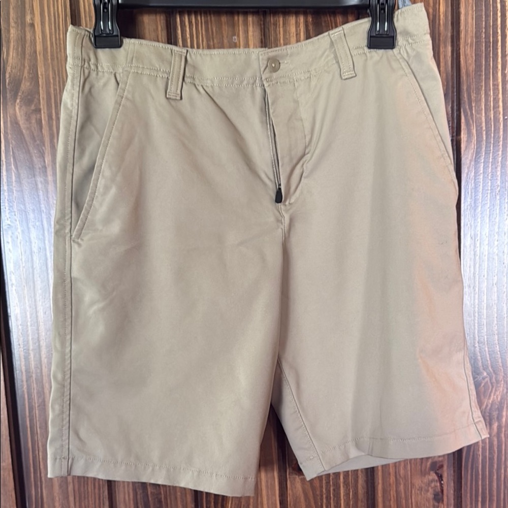 Under Armour Tan Casual Shorts Relaxed Fit